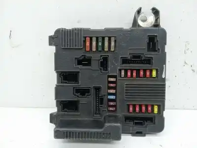 Автозапчасти б/у БЛОК РЕЛЕ/ПРЕДОХРАНИТЕЛЕЙ за RENAULT MEGANE II COUPÉ-CABRIOLET (EM0/1_) 1.9 DCI ссылки OEM IAM 8200306032C  