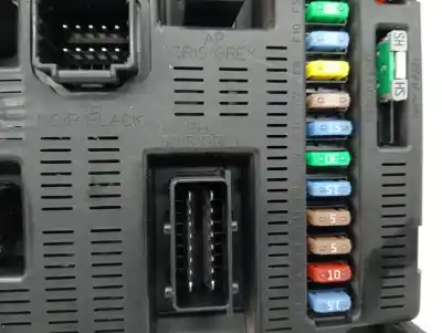 Second-hand car spare part fuse box unit for citroen c3 1.1 collection oem iam references 9664156780  