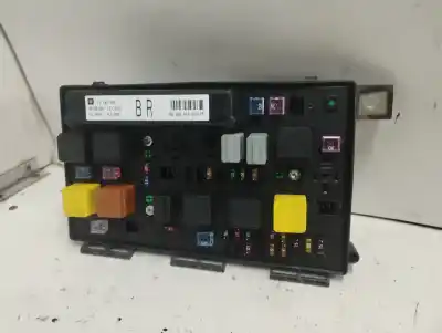 Piesă de schimb auto la mâna a doua PANOU SIGURANȚE pentru OPEL ASTRA H BERLINA Essentia Referințe OEM IAM 13145036  