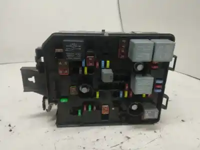 Peça sobressalente para automóvel em segunda mão Caixa De Fusíveis E Relés por OPEL CORSA E Color Edition ecoFlex Referências OEM IAM 39036044  