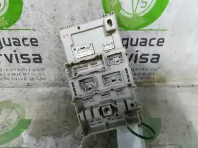 Second-hand car spare part FUSE BOX UNIT for TOYOTA RAV 4 (A2) 1.8 16V CAT OEM IAM references 8273342080  