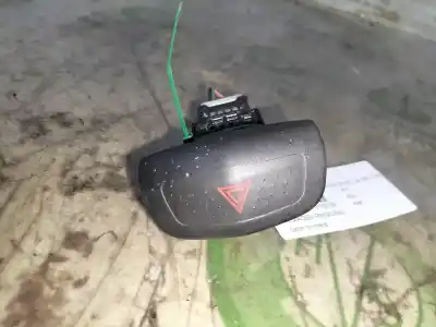 Peça sobressalente para automóvel em segunda mão INTERRUPTOR 4 PISCAS - EMERGÊNCIA por NISSAN PRIMERA BERLINA (P12) 1.9 16V Turbodiesel CAT Referências OEM IAM   
