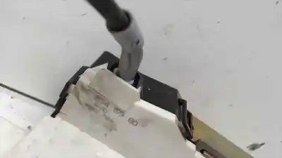 Peça sobressalente para automóvel em segunda mão fechadura da porta dianteira direita por citroen c4 i sedán 1.6 16v referências oem iam 9136et 9683415980