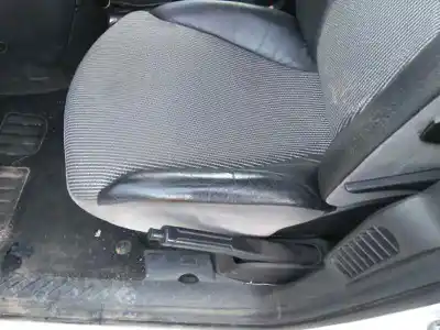 Pièce détachée automobile d'occasion LEVIER DE FREIN A MAIN pour PEUGEOT 807  Références OEM IAM 470182  
