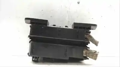 Pièce détachée automobile d'occasion boîtes à fusibles pour nissan terrano ii r20 références oem iam 71543025 24  