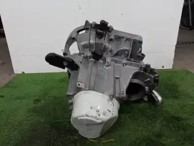 Second-hand car spare part gearbox for renault clio ii fase i (b/cbo) 1.9 d oem iam references jb3905  