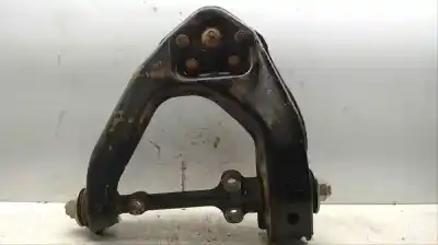 Pièce détachée automobile d'occasion bras de suspension supérieur avant droit pour nissan terrano/terrano.ii (r20) td27 références oem iam 