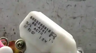 Peça sobressalente para automóvel em segunda mão fechadura da porta dianteira direita por nissan almera (n16/e) qg15de referências oem iam 8055289918