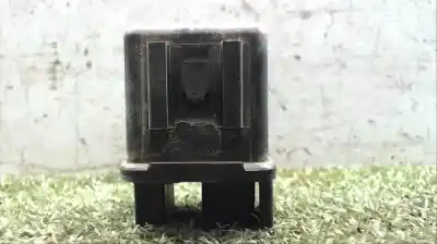 Second-hand car spare part relay for opel frontera a 4jb1 oem iam references   