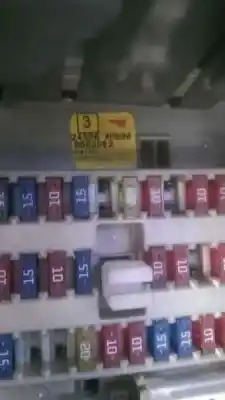 Pezzo di ricambio per auto di seconda mano scatola relè/fusibili per nissan almera (n16/e) yd22ddt riferimenti oem iam 243504m600
