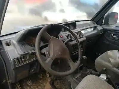 Peça sobressalente para automóvel em segunda mão tablier por mitsubishi montero v20 v40 2500 td gl 3ptas. referências oem iam mr749798  