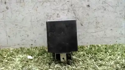 Pezzo di ricambio per auto di seconda mano relè per opel frontera a 4jb1 riferimenti oem iam 90240664  