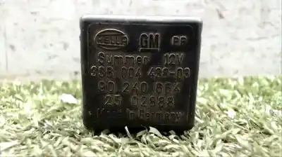 Pezzo di ricambio per auto di seconda mano relè per opel frontera a 4jb1 riferimenti oem iam 90240664  