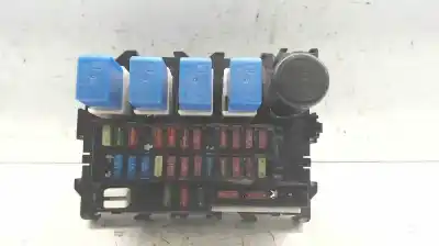 Автозапчасти б/у блок реле/предохранителей за nissan pickup d22 king cab 4x4 ссылки oem iam 72404200  