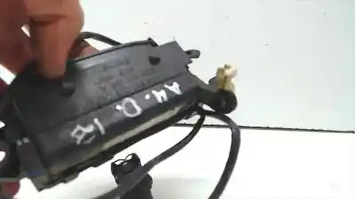 Автозапчастина б/у ліва передня зовнішня ручка для audi a4 b5 avant (8d5) 1.9 tdi посилання на oem iam 8d0837205  