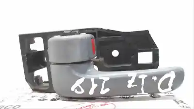 Second-hand car spare part interior left front handle for toyota rav4 (a2) 1azfe oem iam references rav 4  