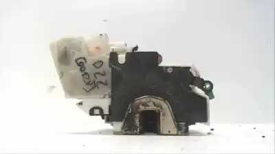 Second-hand car spare part rear right door lock for nissan pickup d22 td doble cabina navara 4x4 oem iam references 805025p010
