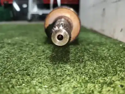 Автозапчастина б/у передня права трансмісія для mitsubishi l 200 (ka0/kb0) cabina doble intense 4x4 посилання на oem iam mn110547