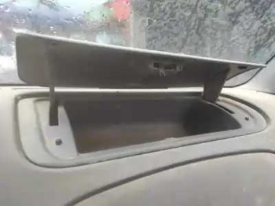 Автозапчасти б/у бардачок за nissan pickup d22 td doble cabina navara 4x4 ссылки oem iam 
