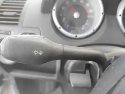 Peça sobressalente para automóvel em segunda mão comutador de piscas  por volkswagen polo iii classic (6v2) 60 1.4 referências oem iam 