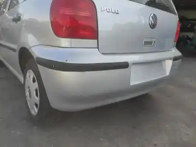 Peça sobressalente para automóvel em segunda mão para choques traseiro por volkswagen polo iii classic (6v2) 60 1.4 referências oem iam 