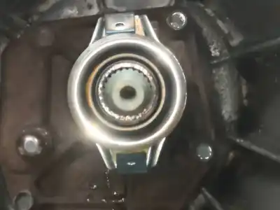 Peça sobressalente para automóvel em segunda mão caixa de velocidades por nissan pickup d22 td doble cabina navara 4x4 referências oem iam td25 4x2  
