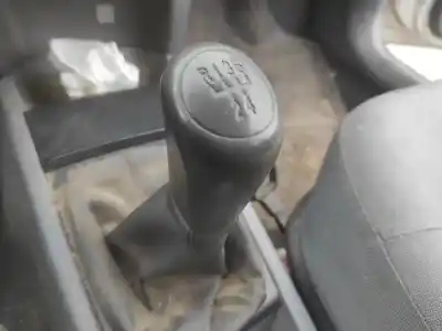 Peça sobressalente para automóvel em segunda mão ALAVANCA DE VELOCIDADES por SKODA FABIA  Referências OEM IAM 6Y0711113JJTZ  
