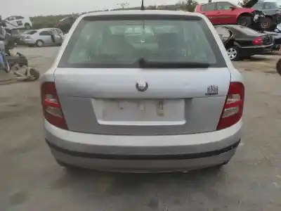 İkinci el araba yedek parçası bagaj kapagi için SKODA FABIA  OEM IAM referansları 6Y0827025  