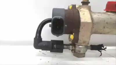 Pièce détachée automobile d'occasion rampe d'injecteur pour corsa combo corsa c familiar références oem iam 0445214044  