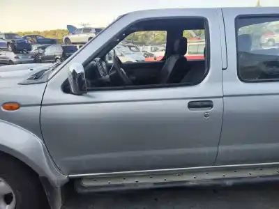 Автозапчастина б/у передні ліві двері для nissan pick-up (d22) td doble cabina rally raid 4x4 посилання на oem iam d22