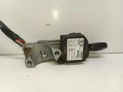 Second-hand car spare part ignition switch for nissan pickup d22 td doble cabina navara 4x4 oem iam references d22  