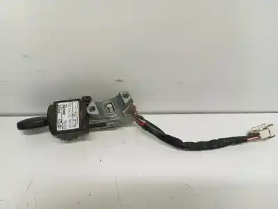Second-hand car spare part ignition switch for nissan pickup d22 td doble cabina navara 4x4 oem iam references d22  