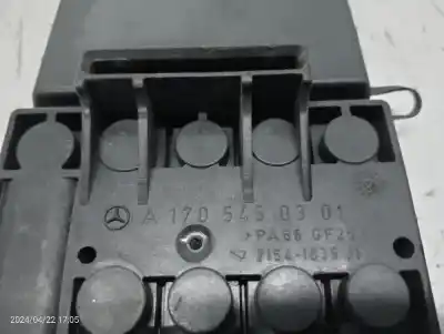 Peça sobressalente para automóvel em segunda mão caixa de fusíveis e relés por mercedes-benz slk (r170) 230 kompressor (170.447) referências oem iam a1705450301