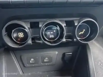 Peça sobressalente para automóvel em segunda mão comando de sofagem (chauffage / ar condicionado) por dacia duster ii h5h referências oem iam 275105451r