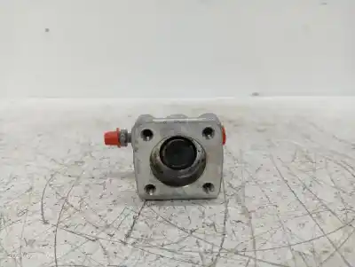 Second-hand car spare part brake distributor for opel frontera a 2.0 oem iam references 97047128  