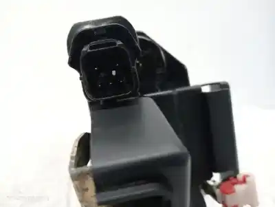 Автозапчастина б/у замок дверей заднього лівого для ssangyong actyon sports xdi 4wd посилання на oem iam 7132032001  