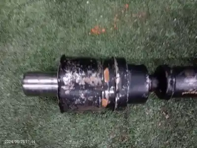 Second-hand car spare part front center transmission for mitsubishi montero v20 v40 2800 td glx 5-ptas. oem iam references mr410559  