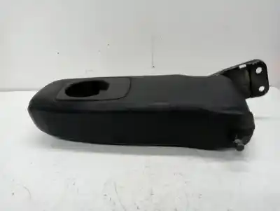 Автозапчасти б/у центральный подлокотник за mitsubishi montero (v60/v70) 3.2 di-d avance ссылки oem iam mr610590  