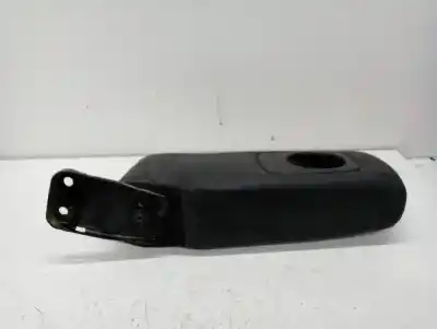 Автозапчасти б/у центральный подлокотник за mitsubishi montero (v60/v70) 3.2 di-d avance ссылки oem iam mr610590  