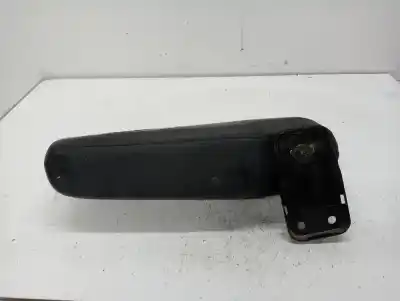 Автозапчастина б/у центральний подлокник для mitsubishi montero (v60/v70) 3.2 di-d avance посилання на oem iam mr610589  