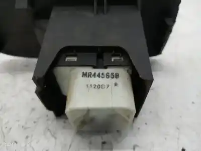 Автозапчастина б/у передній правий віконний вимикач для mitsubishi montero (v60/v70) 3.2 di-d avance посилання на oem iam mr445659  