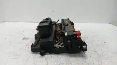 Second-hand car spare part fuse box unit for bmw serie 3 compacto (e46) m47n204d4 oem iam references 8364542  