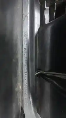 Pezzo di ricambio per auto di seconda mano console centrale per nissan pickup (d22) yd25ddti riferimenti oem iam 68260vj200  