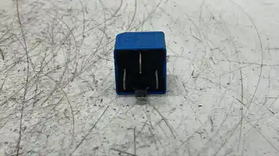 Second-hand car spare part relay for dacia duster ii prestige 125 cv / 92 kw oem iam references v23136b1x67  