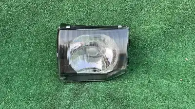 Автозапчасти б/у левая фара за mitsubishi montero v20 v40 2800 td glx 5-ptas. ссылки oem iam mb831067