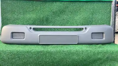 Tweedehands auto-onderdeel VOORBUMPER voor NISSAN CABSTAR 35.XX Cabina simple Cabina individual OEM IAM-referenties 620220T001  