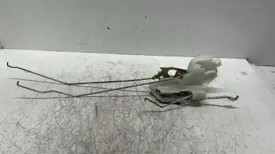 Автозапчастина б/у замок передній праві двері для mitsubishi montero (v20/v40) 2.5 91kw посилання на oem iam mr473988