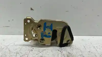 Автозапчастина б/у замок дверей заднього лівого для mitsubishi montero (v20/v40) 2.5 91kw посилання на oem iam mr313409  