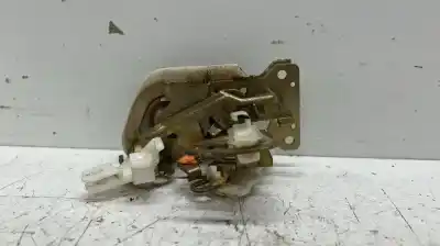 Автозапчастина б/у замок дверей заднього лівого для mitsubishi montero (v20/v40) 2.5 91kw посилання на oem iam mr313409  