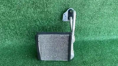 Автозапчастина б/у конденсат/радіатор кондиционера для mitsubishi montero (v20/v40) 2.5 91kw посилання на oem iam mr958522